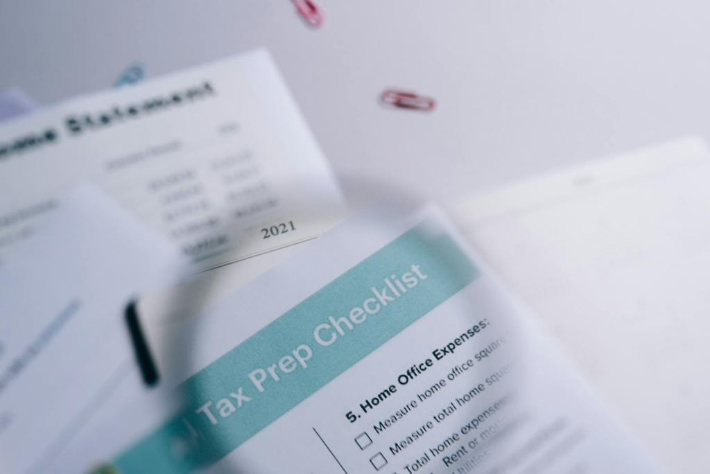 A checklist image that outlines best practices for hiring a data protection officer Pennsylvania.