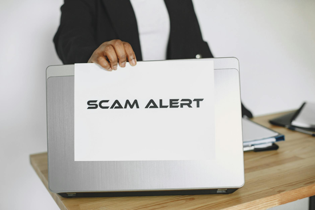 A visual checklist for recognizing charity scams to help protect against charity fraud
