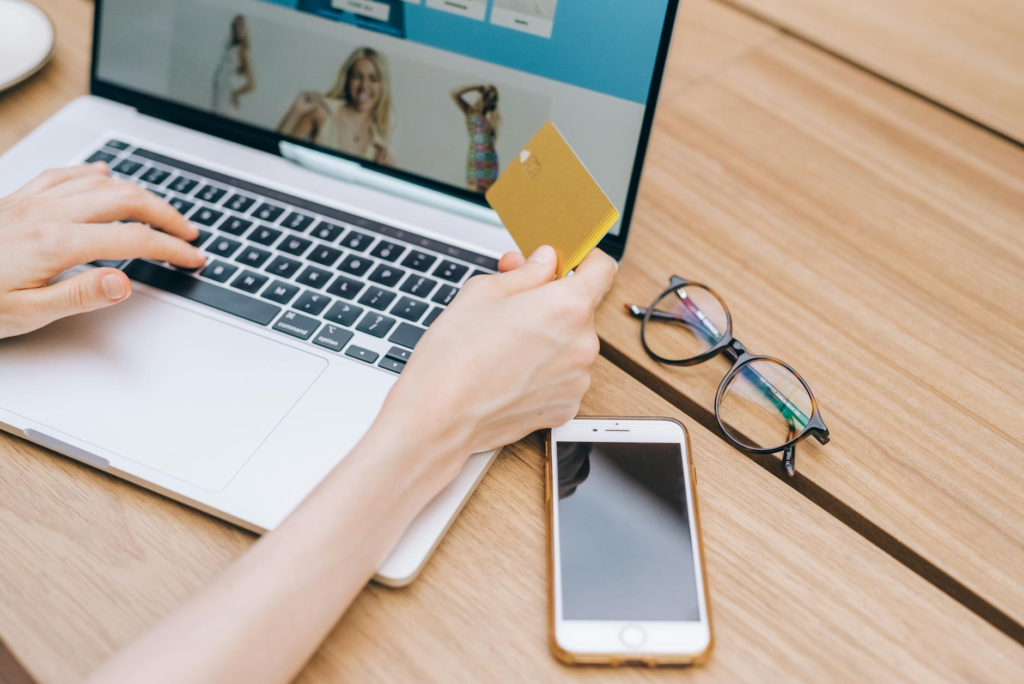 An image of a safe online donation process — protect against charity fraud