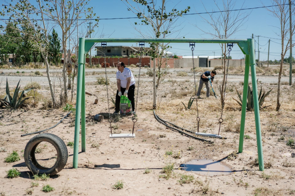 Before and after images of a neighborhood revitalized through community crime prevention efforts. — success stories PA C…